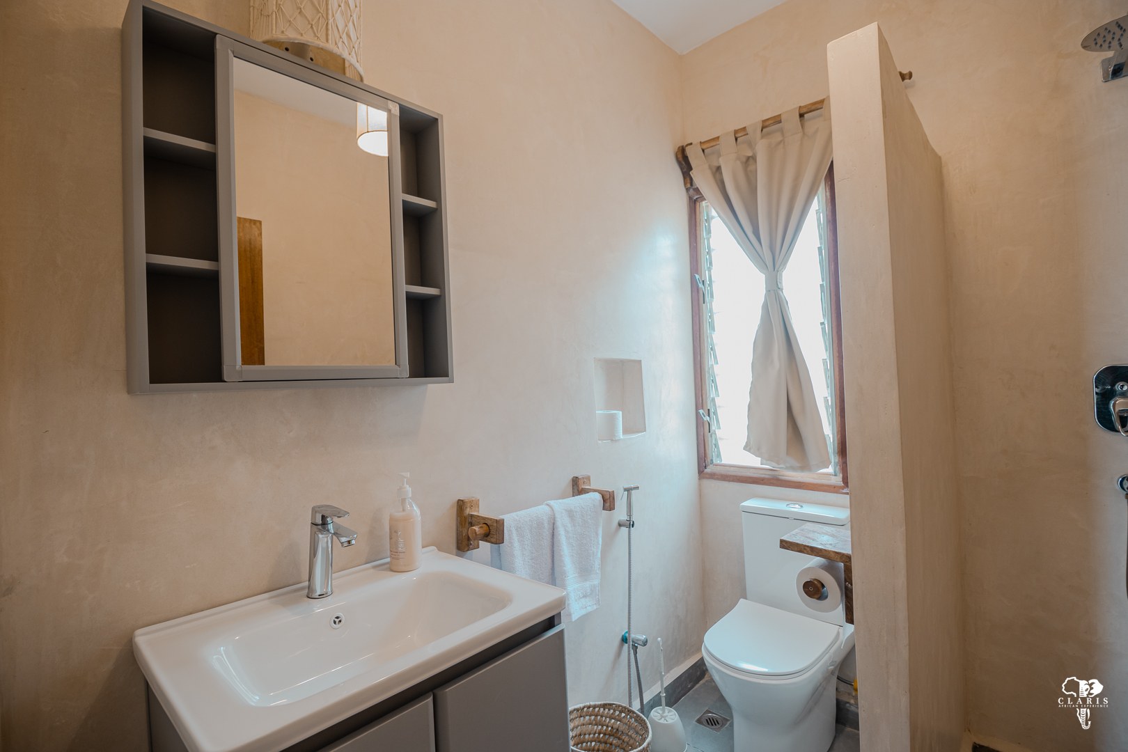 Jomba Paolo Oasis 1 1bedroom